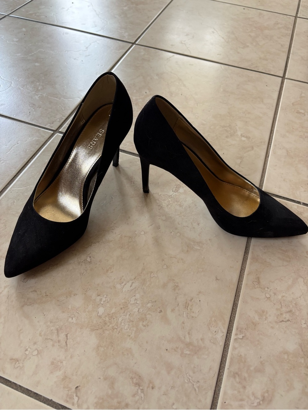 Sears Black Pointed Toe Stiletto Heels with Gold Interior